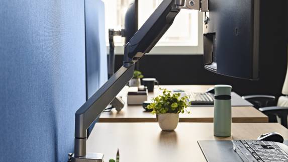 FSMA Intro Monitor Arm close look