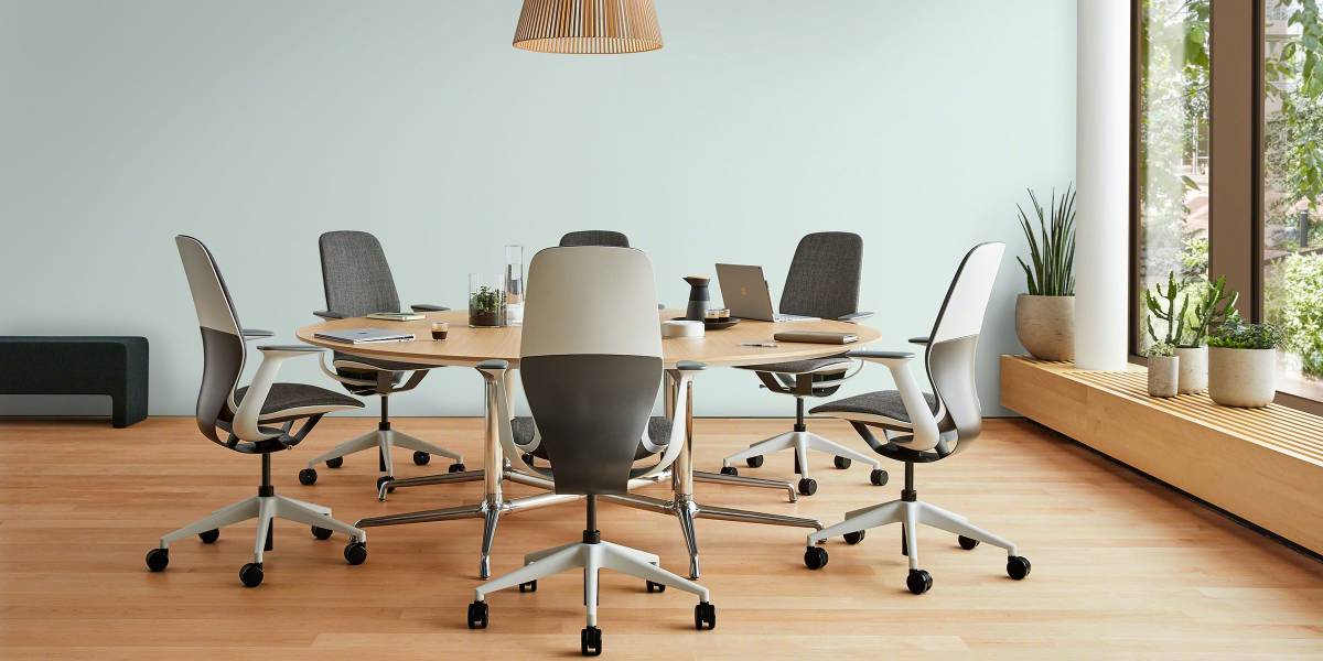 SILQ Innovative & Dynamic Office Chair - Steelcase