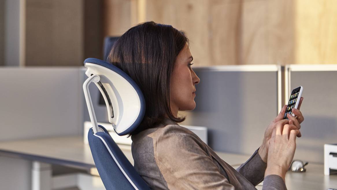steelcase gesture headrest