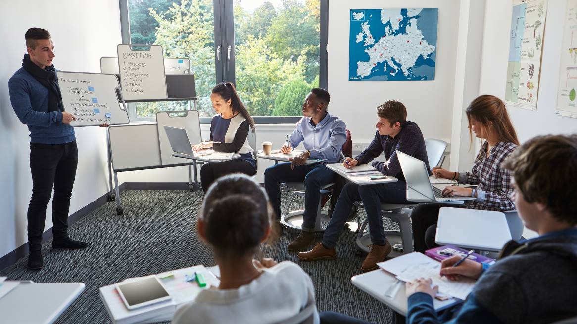 Active Learning