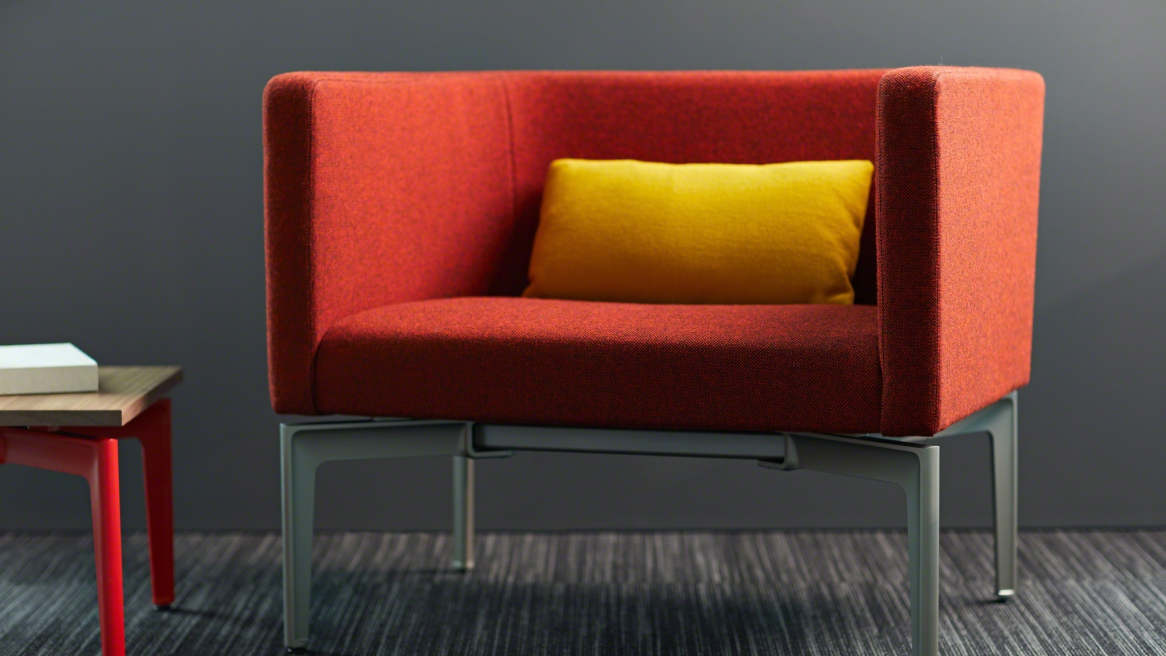 Freestanding Rumble Seat 60