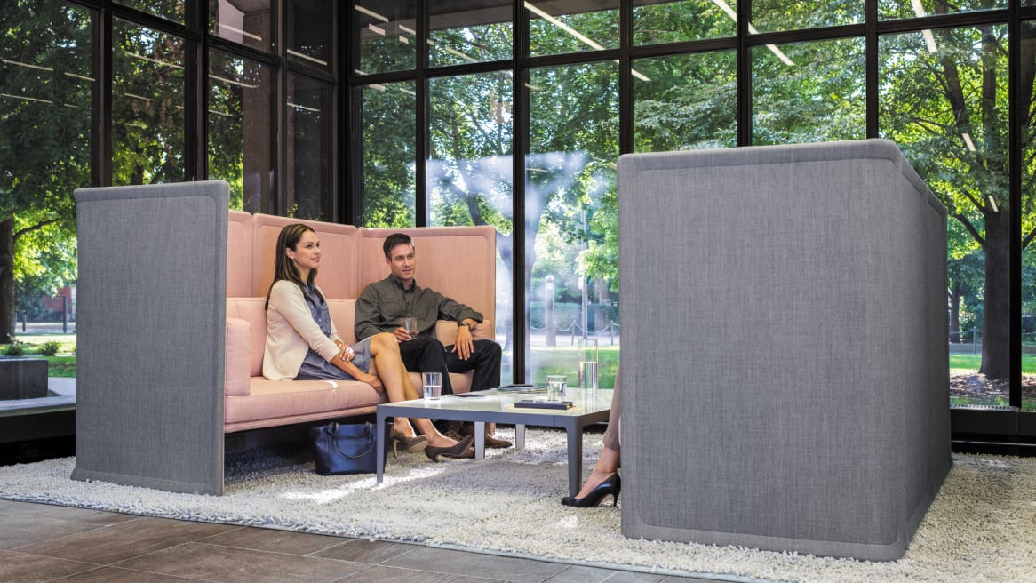 Lagunitas 1-Seat Lounge with High-Back Knit Screen and Two Side Screens, Knit