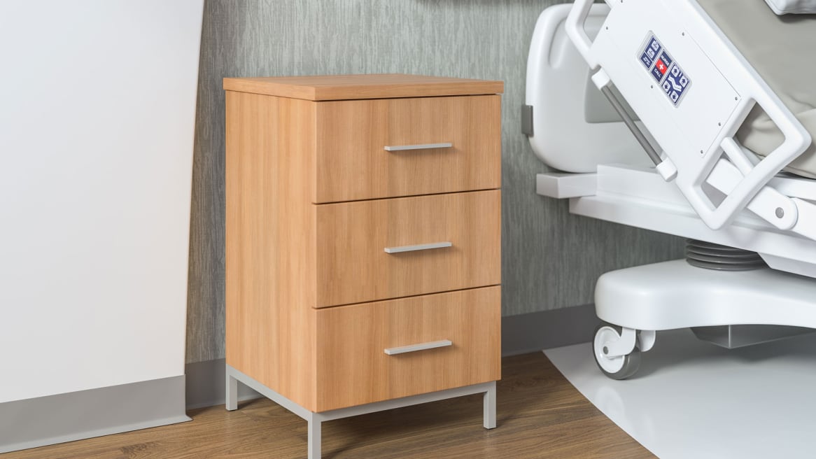 Senza bedside table w/3 drawers