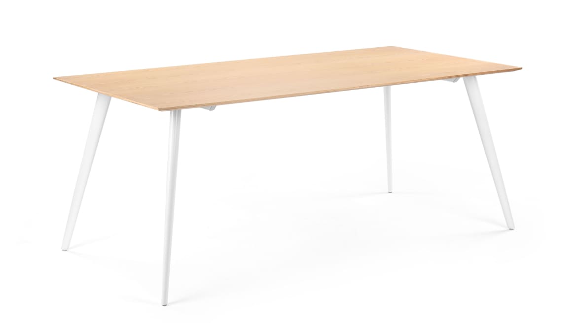 Airfoil table with metal base