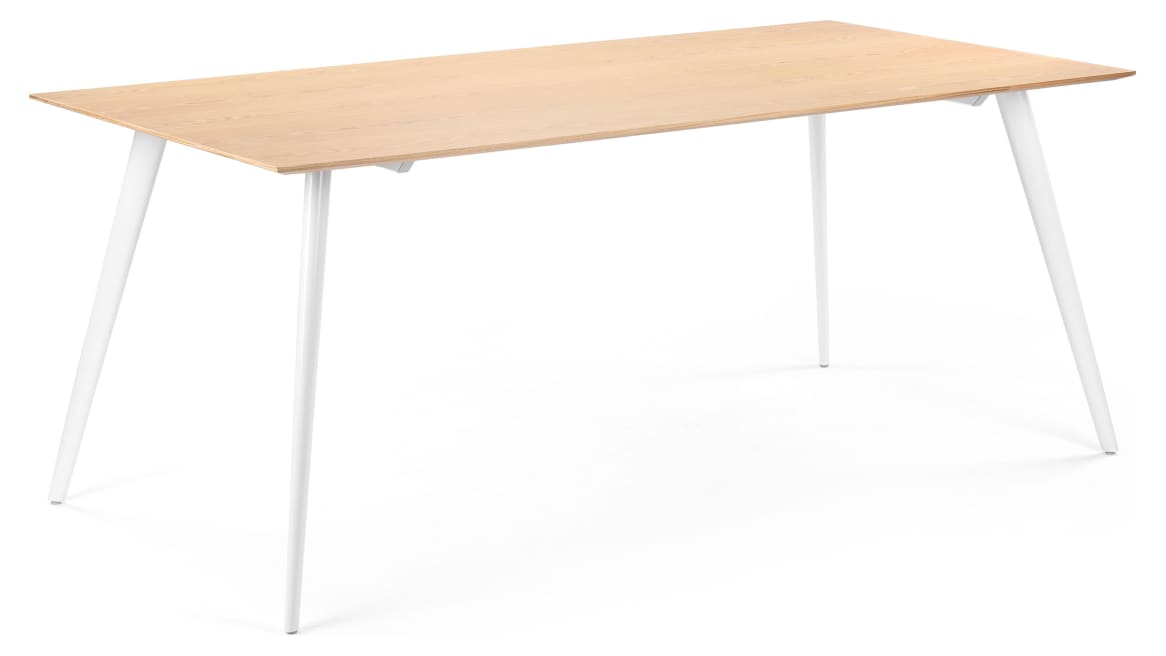 Airfoil table with metal base