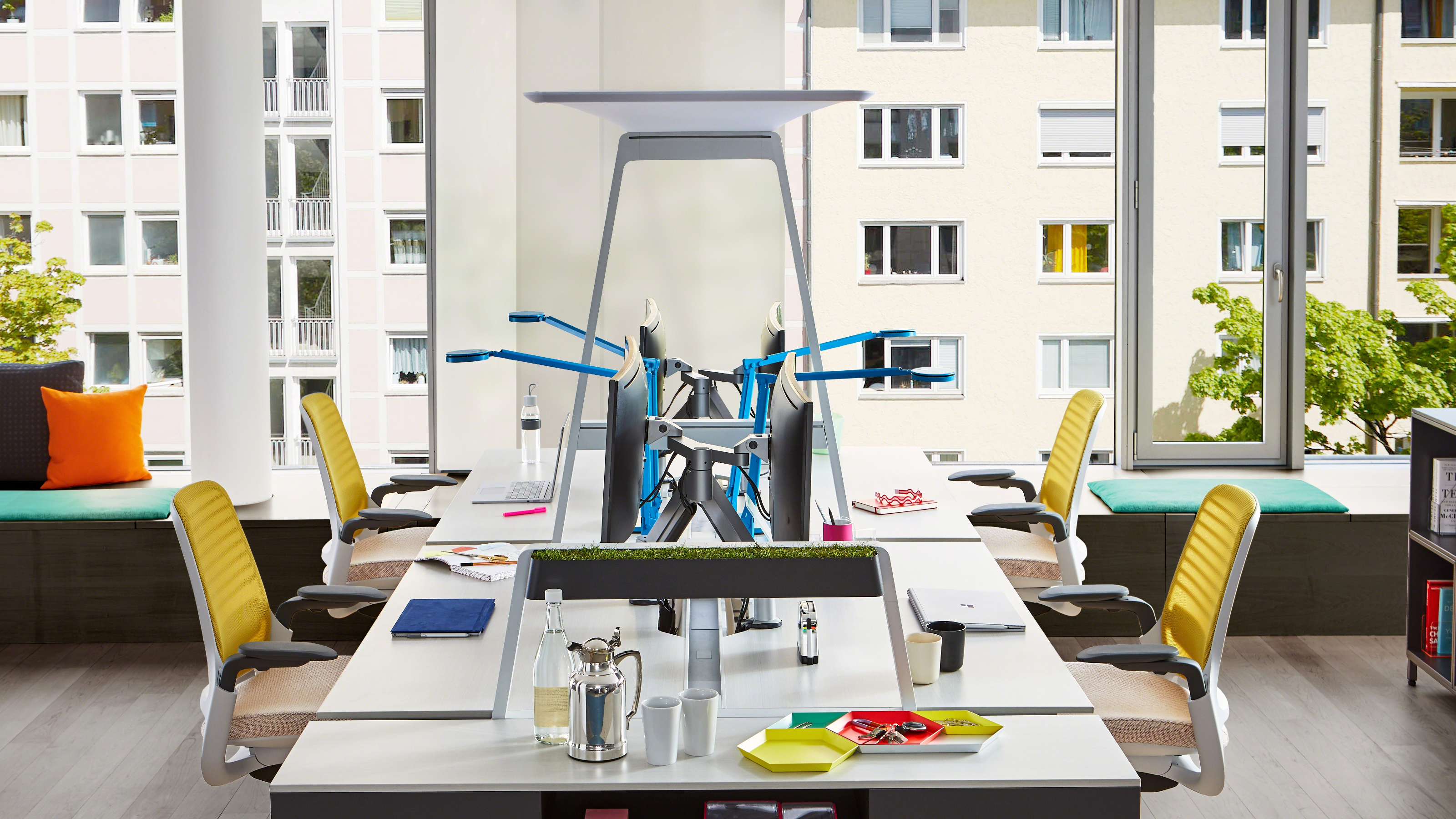 Maquette D'épingle à Coudre Aiguille De Fixation De Bureau Réaliste