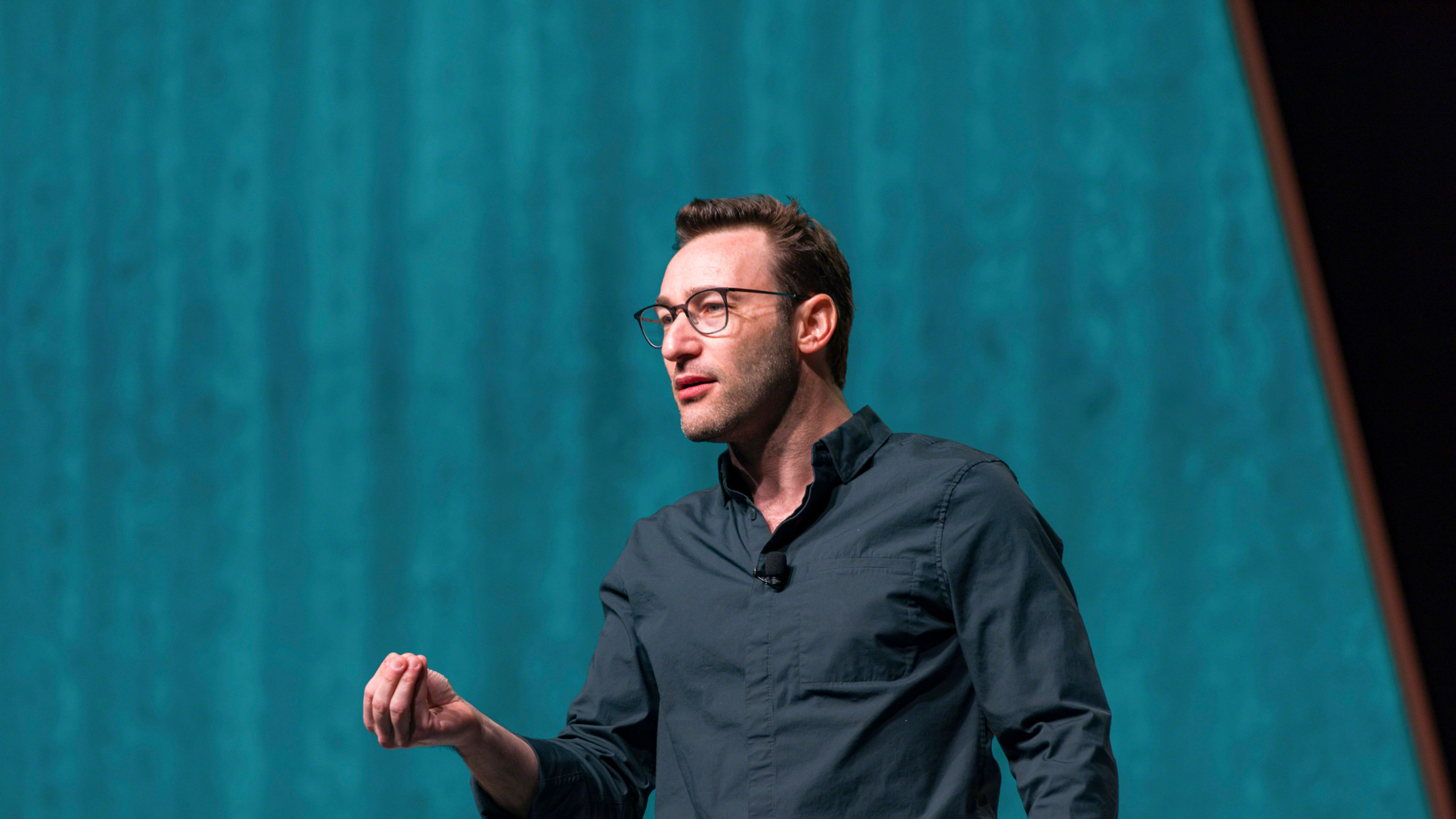 The Infinite Game Business Leadership You Simon Sinek Interview Steelcase