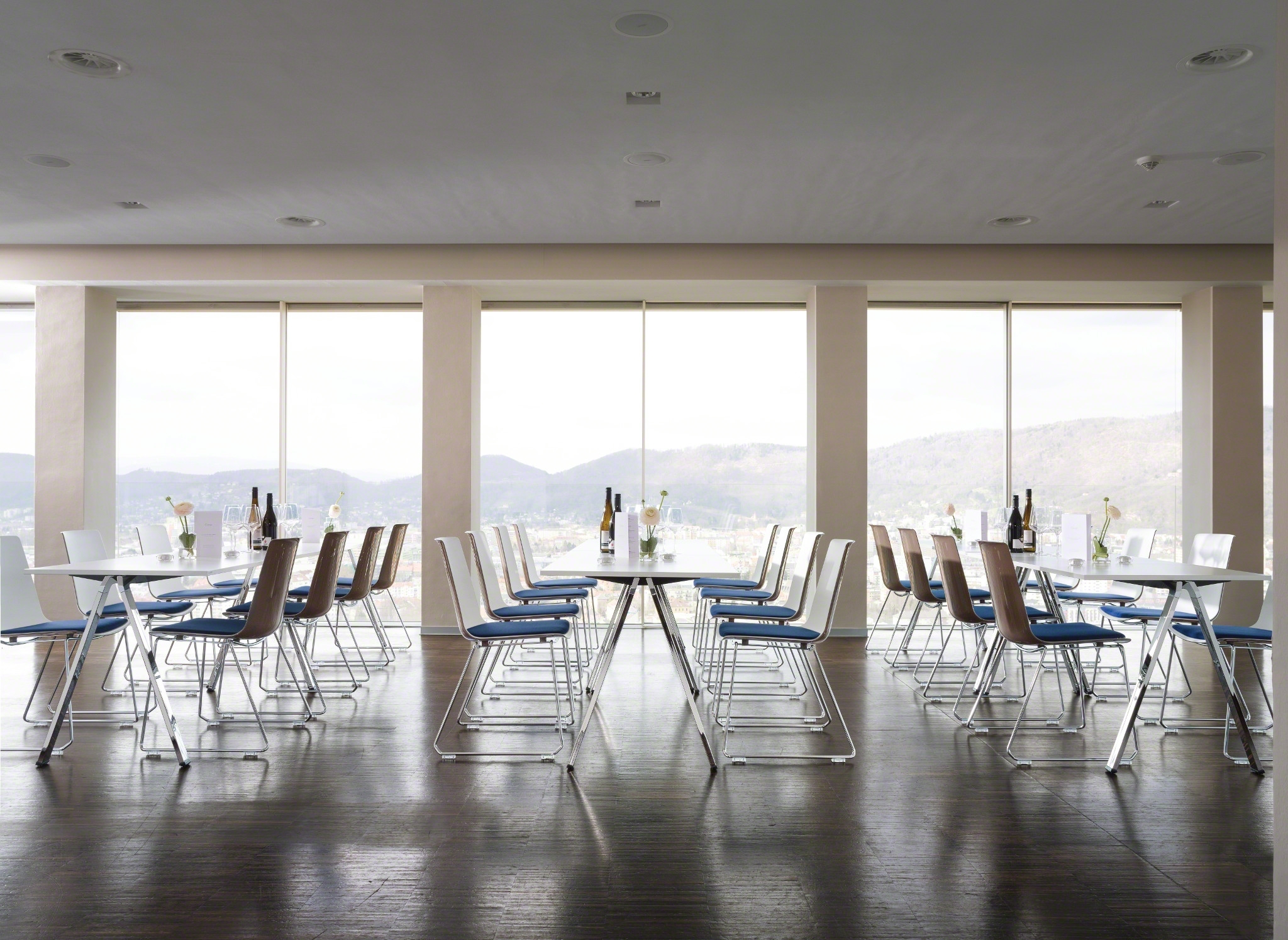 Nooi Stackable & Interlocking Office Chairs | Steelcase
