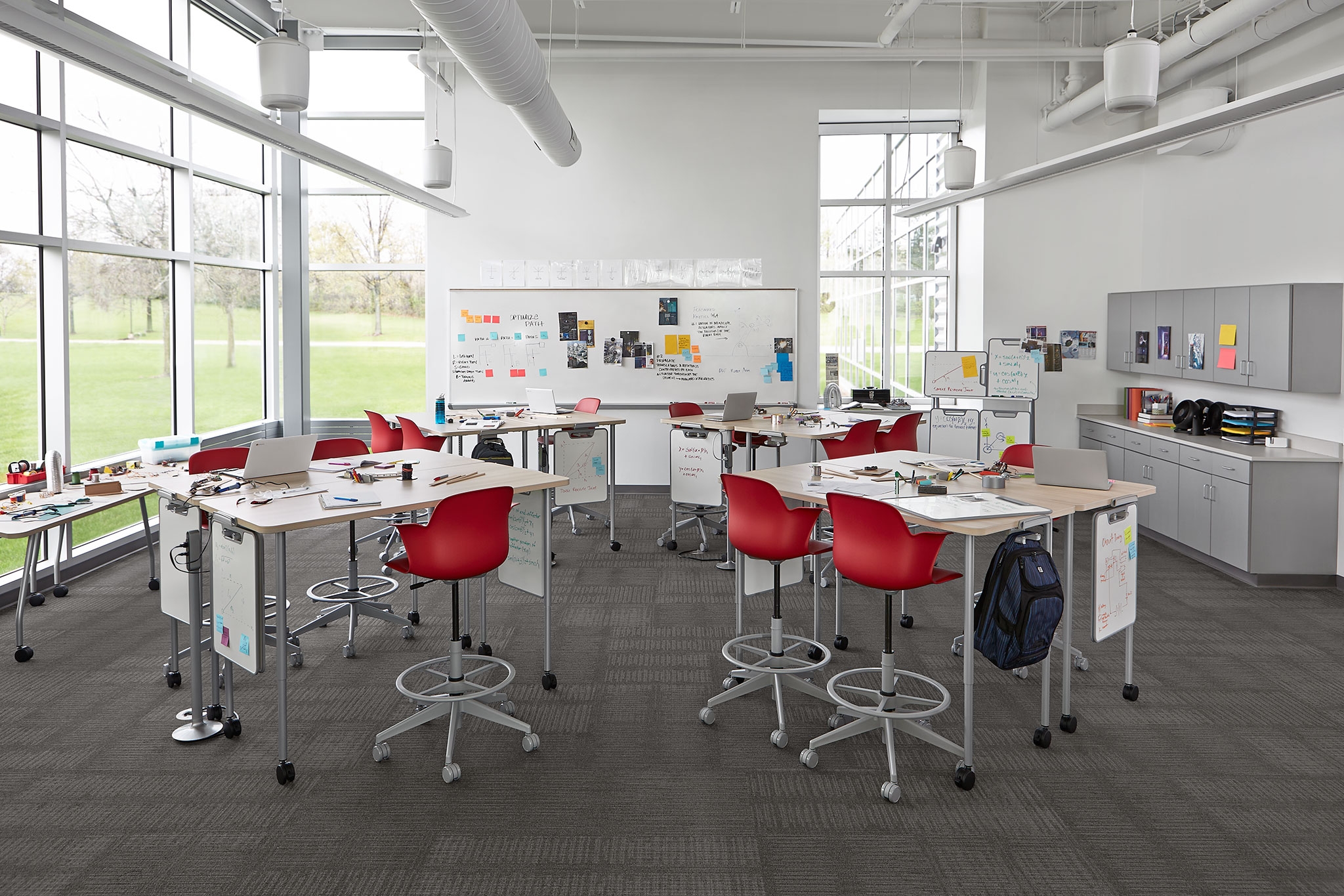 Verb Rolling Tables & Whiteboard Easels for Classroom | Steelcase